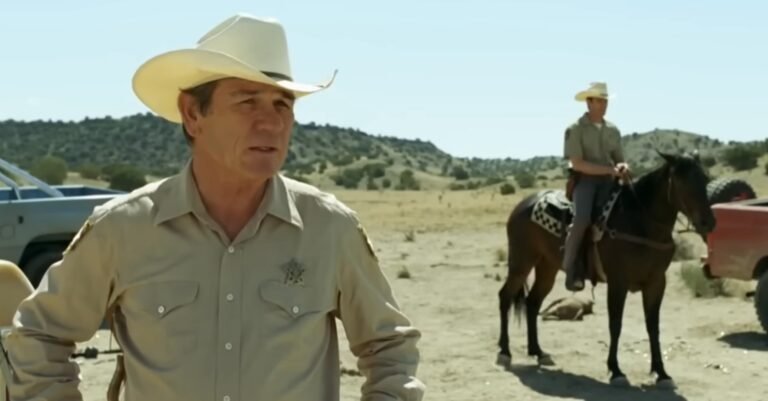 No Country For Old Men (2007) Movies like Breaking Bad